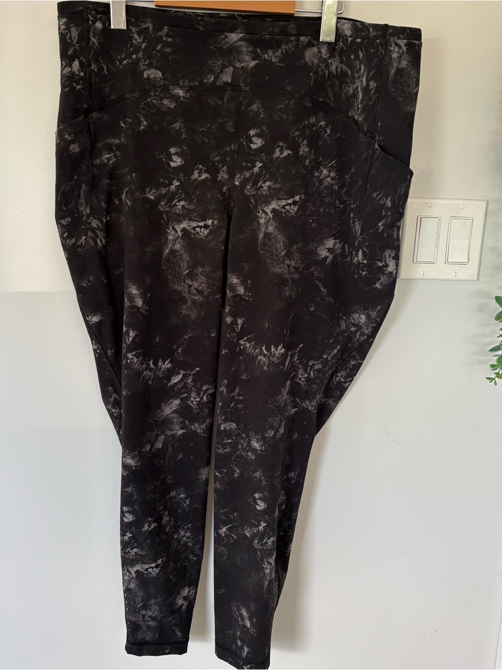 Lululemon Swift Speed High-Rise Tight 28" Size 18